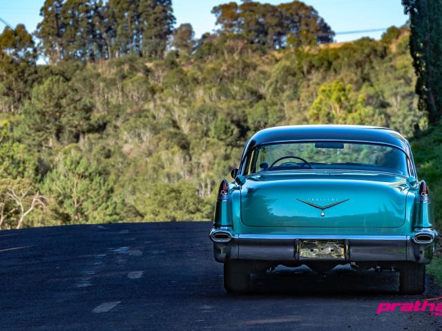 Cadillac Coupe DeVille 1956 - Finalizado