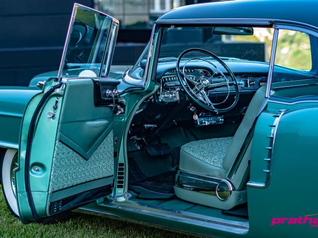 Cadillac Coupe DeVille 1956 - Finalizado