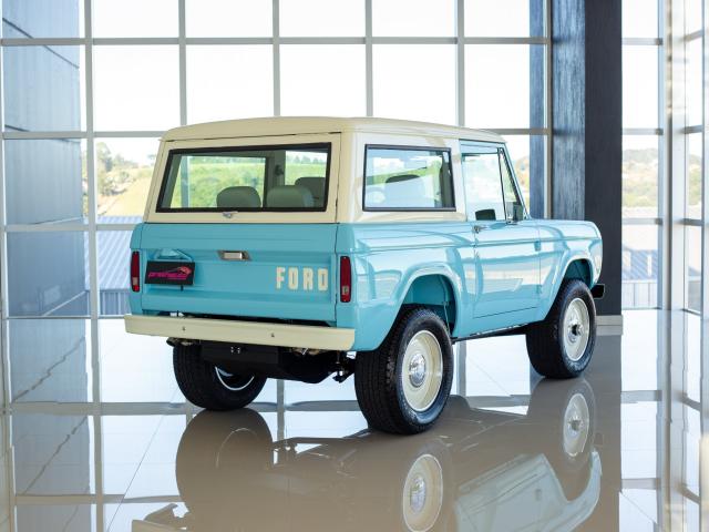 Ford Bronco 1975 - Finalizado