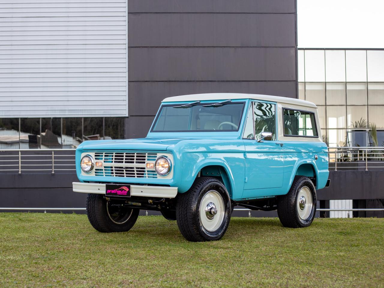 Ford Bronco 1975