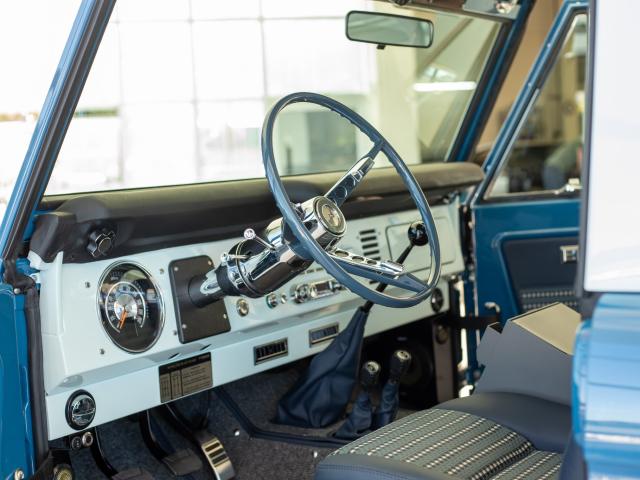 Ford Bronco 1970 - Finalizado